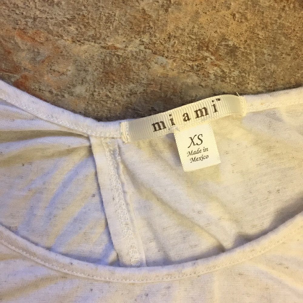 Open-Back Tee - Picture 4 of 6